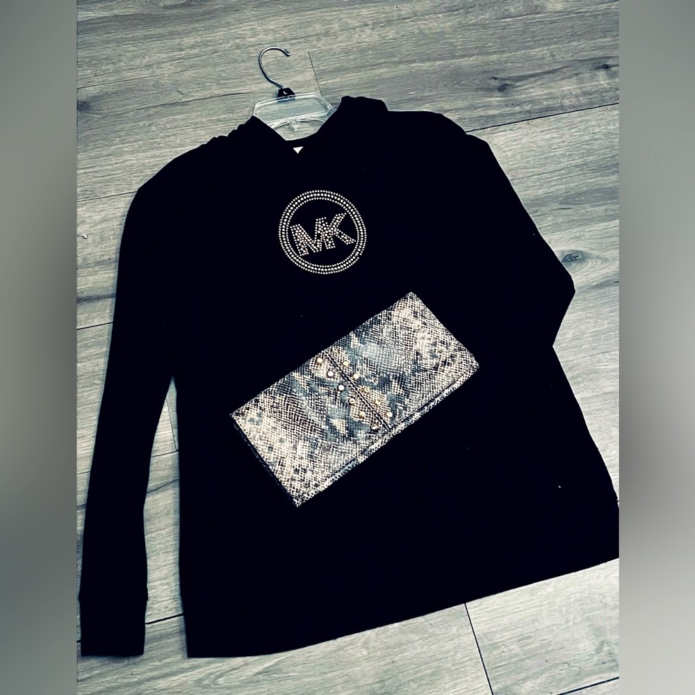 Michael Kors Bundle x Clutch & Hoodie